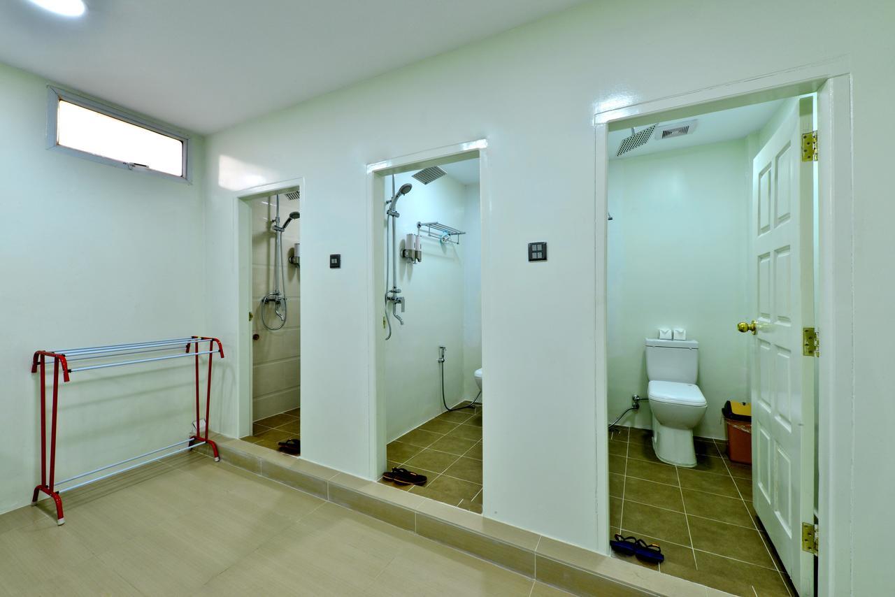 Backpacker Hostel (Adults Only) Yangon Exterior photo