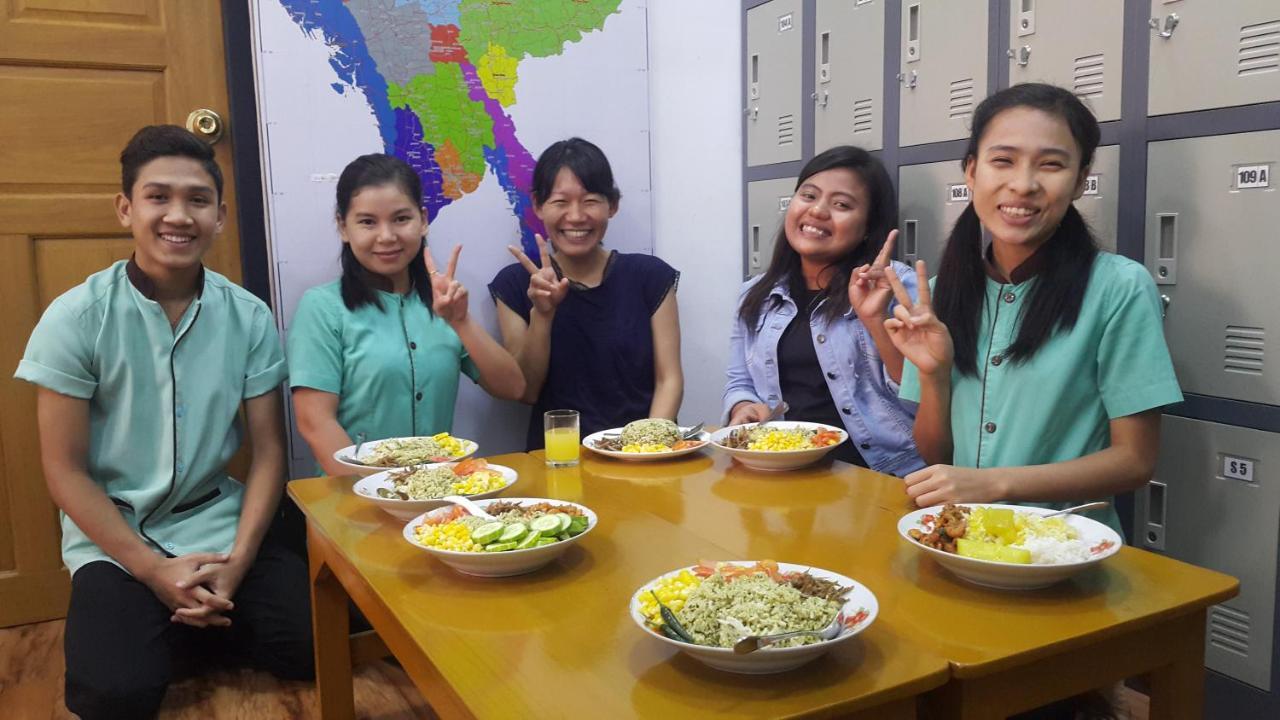 Backpacker Hostel (Adults Only) Yangon Exterior photo