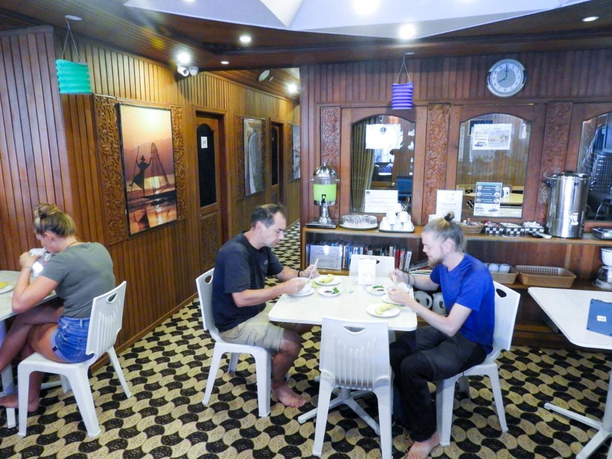 Backpacker Hostel (Adults Only) Yangon Exterior photo